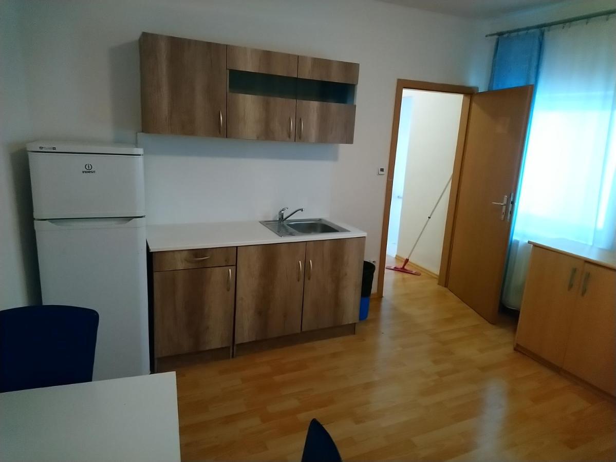 City Hostel Bratislava Exterior foto